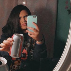 Meet your Posher, Casey